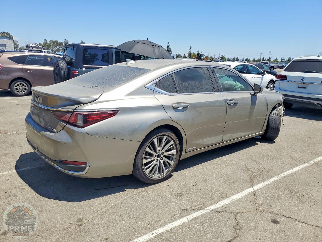 2021 LEXUS ES — фото 3