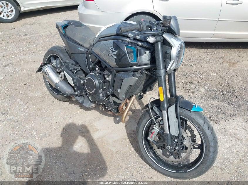2022 CF MOTO 700 CL-X