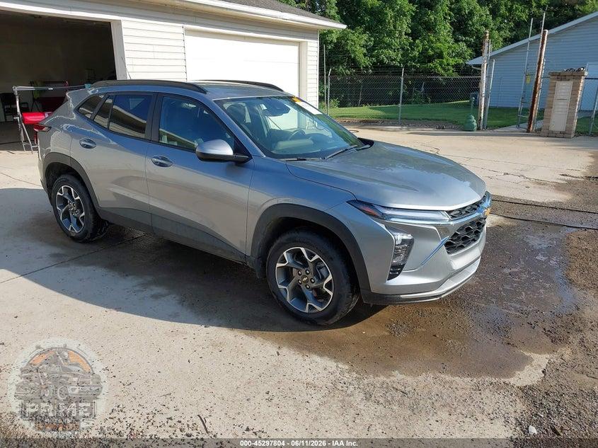 2025 CHEVROLET TRAX FWD LT
