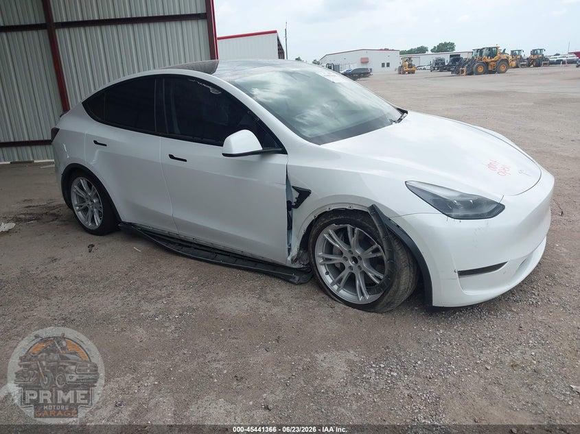 2024 TESLA MODEL Y LONG RANGE SINGLE MOTOR REAR-WHEEL DRIVE/RWD