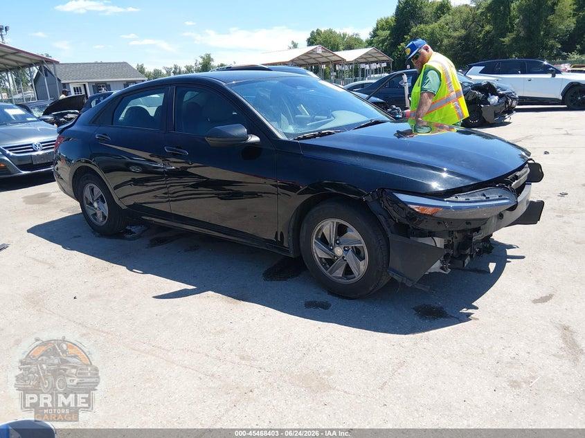 2024 HYUNDAI ELANTRA SE