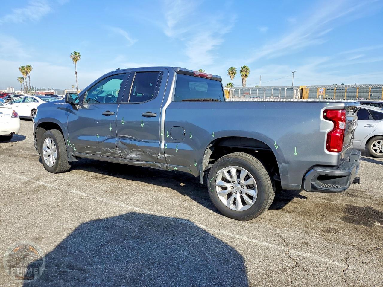 2021 CHEVROLET SILVERADO — фото 2