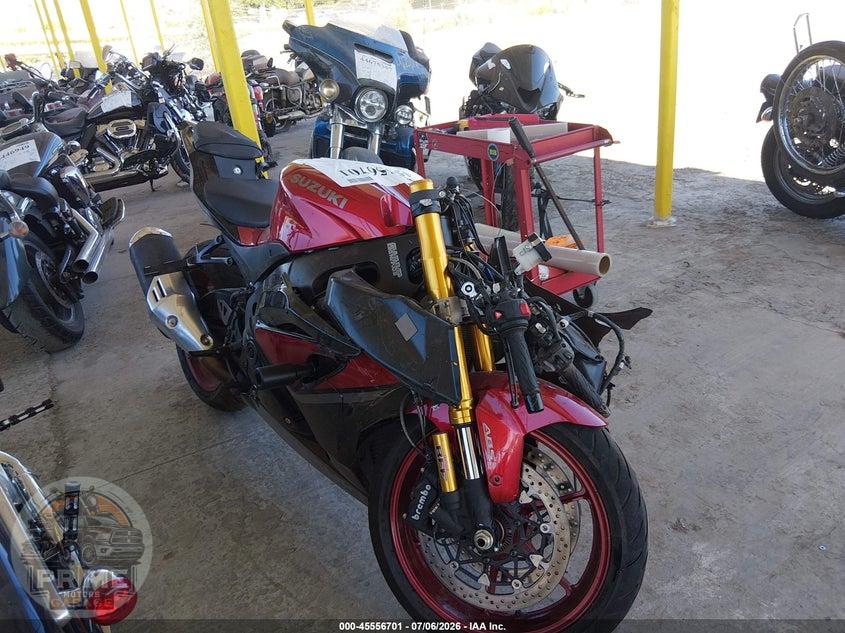 2025 SUZUKI GSX-R1000 R