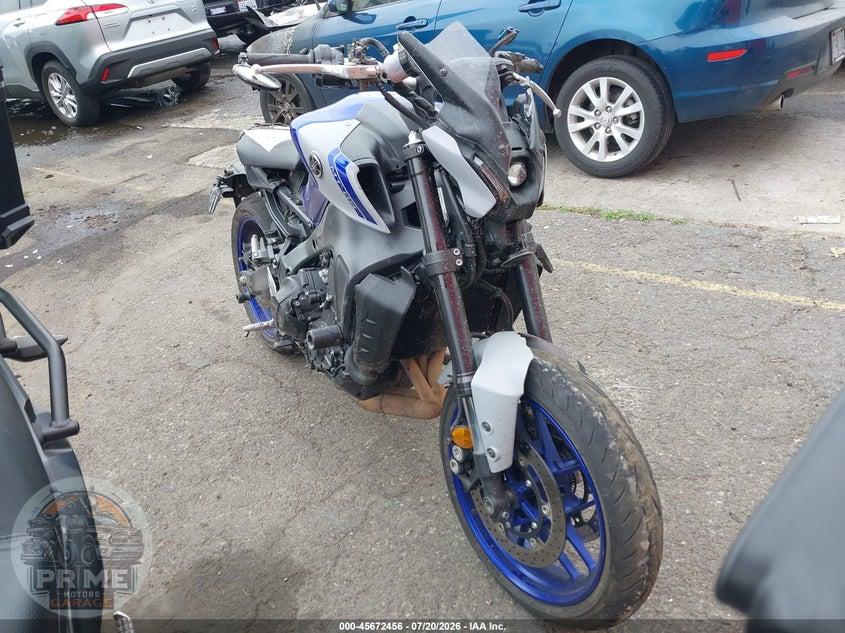 2021 YAMAHA MT09