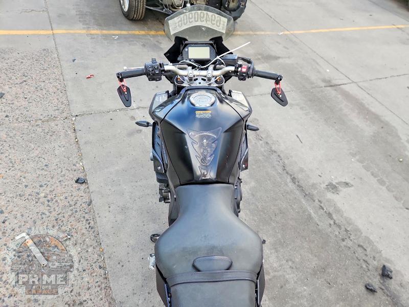 2017 YAMAHA FZ10 — фото 6