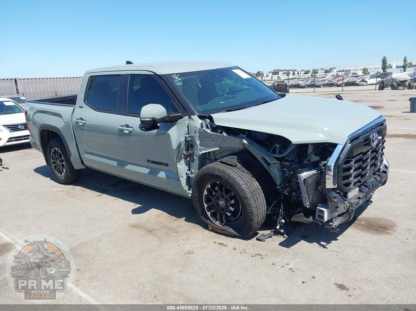 2026 TOYOTA TUNDRA SR5 CREWMAX 5.5' BED
