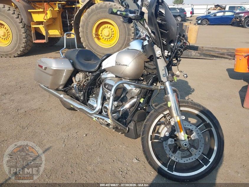 2018 HARLEY-DAVIDSON FLHX (STREET GLIDE) STREET GLIDE
