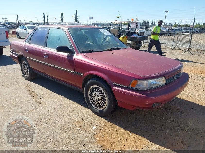 1991 TOYOTA CAMRY DLX