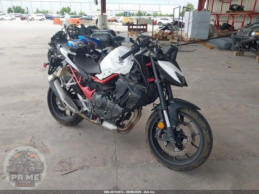 2025 HONDA CB750 A