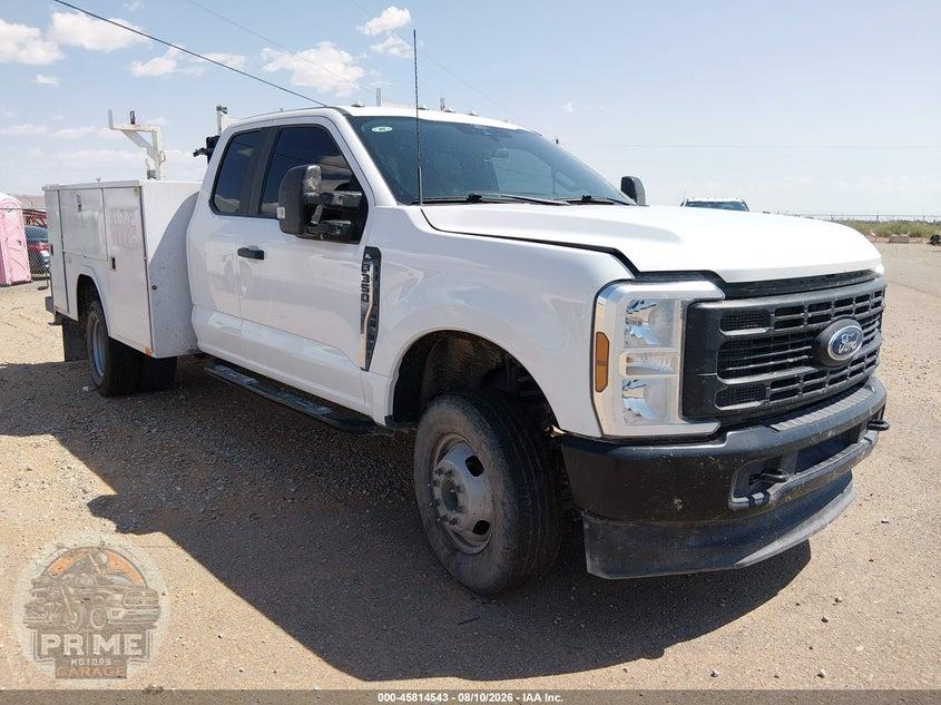 2024 FORD F-350 CHASSIS XL