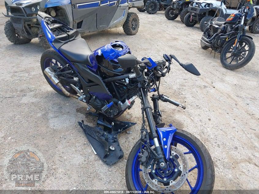 2024 YAMAHA YZFR3 A
