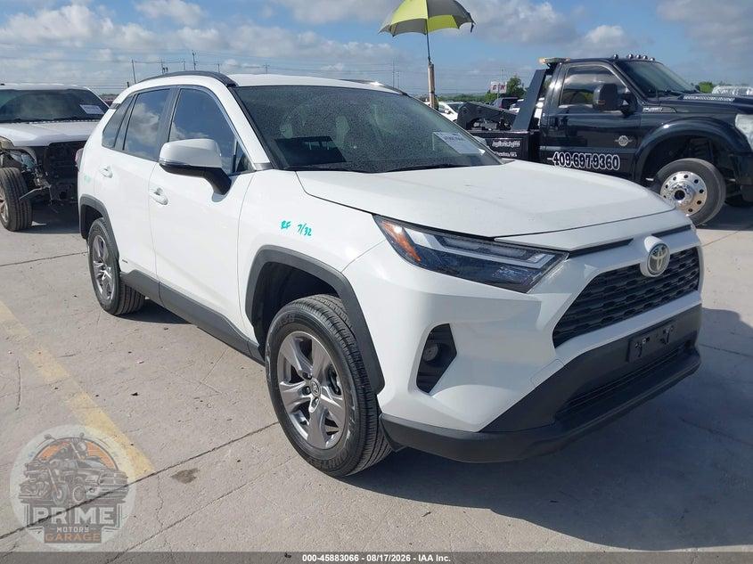 2025 TOYOTA RAV4 HYBRID XLE