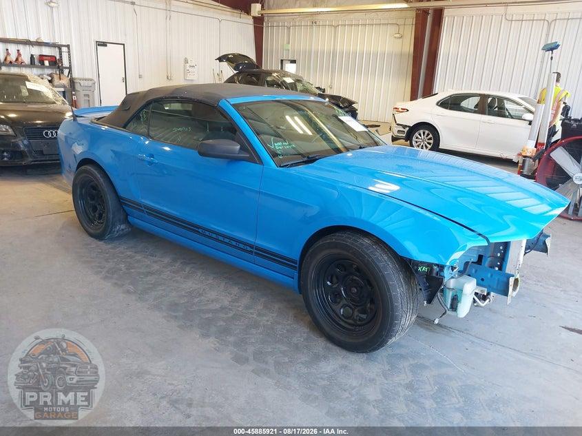 2013 FORD MUSTANG V6