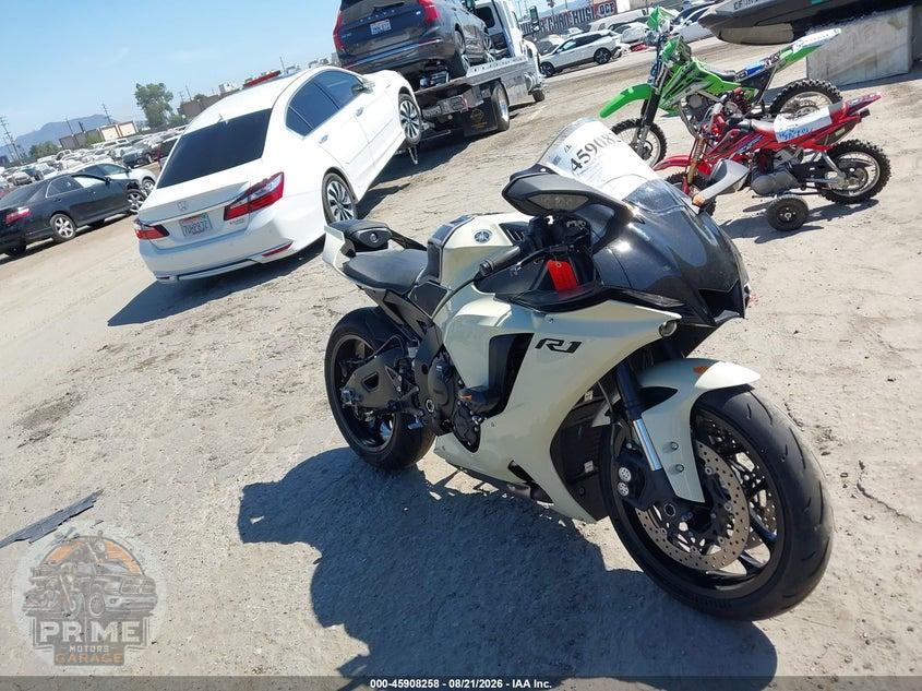2024 YAMAHA YZFR1