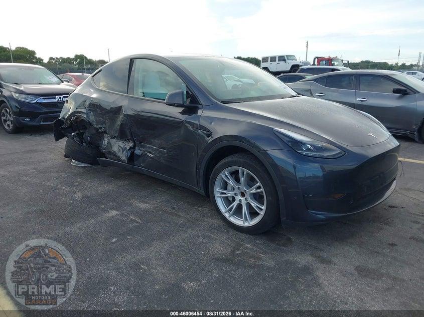 2024 TESLA MODEL Y LONG RANGE SINGLE MOTOR REAR-WHEEL DRIVE/RWD