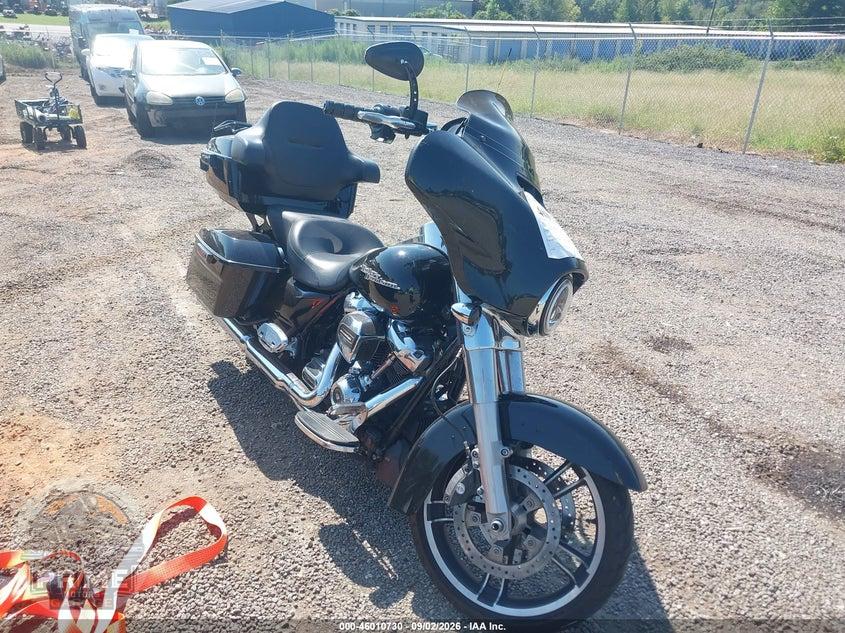 2017 HARLEY-DAVIDSON FLHX (STREET GLIDE) STREET GLIDE
