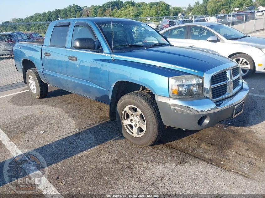 2005 DODGE DAKOTA SLT