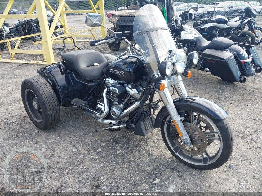 2017 HARLEY-DAVIDSON FLRT (FREEWHEELER (FLRT107)) FREE WHEELER