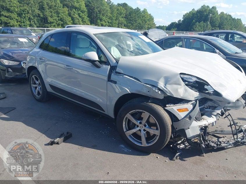 2021 PORSCHE MACAN