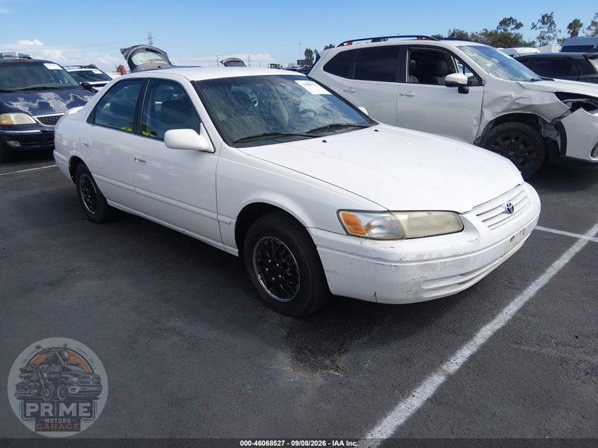 1997 TOYOTA CAMRY LE