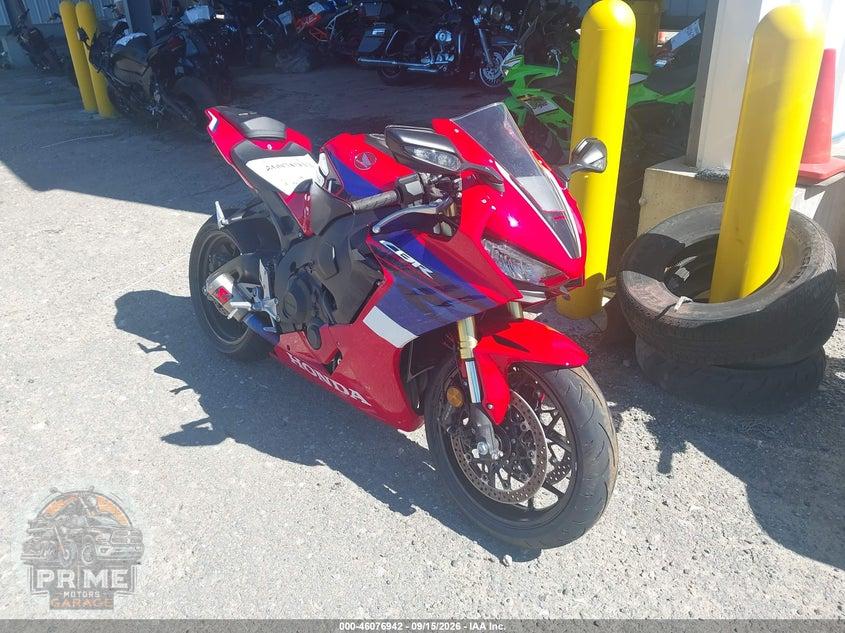 2024 HONDA CBR1000 RR