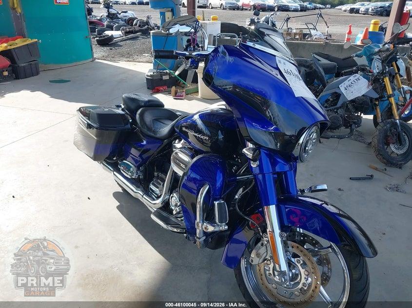 2017 HARLEY-DAVIDSON FLHXSE CVO STREET GLIDE