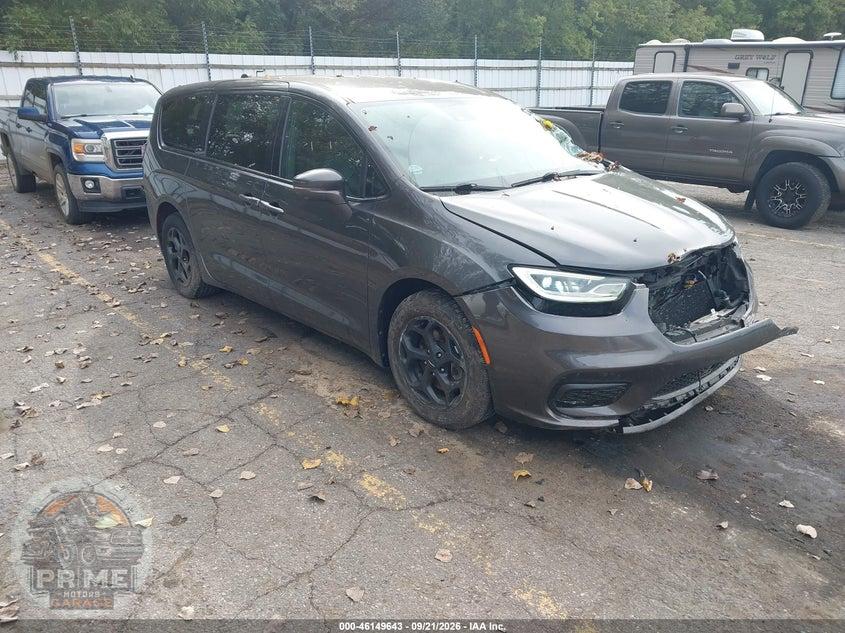 2022 CHRYSLER PACIFICA HYBRID TOURING L