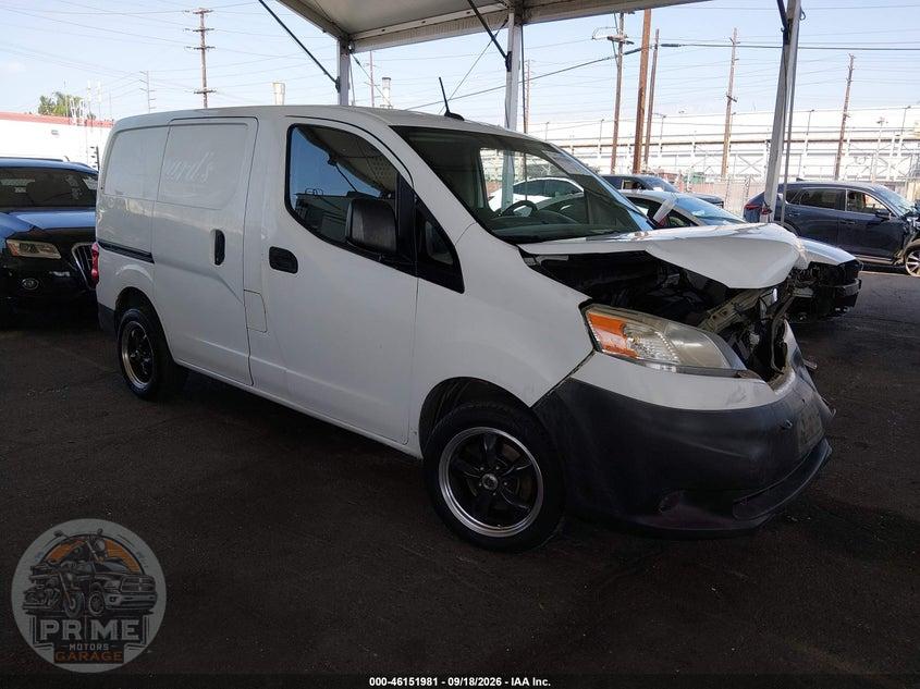 2014 NISSAN NV200 SV