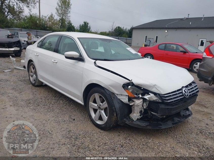 2015 VOLKSWAGEN PASSAT 2.0L TDI SE