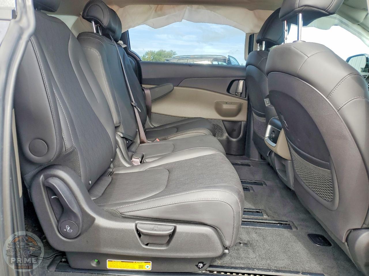 2026 KIA CARNIVAL — фото 11