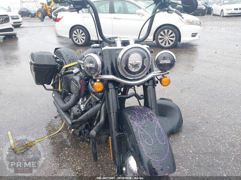 2019 HARLEY-DAVIDSON FLHCS (HERITAGE CLASSIC 114)