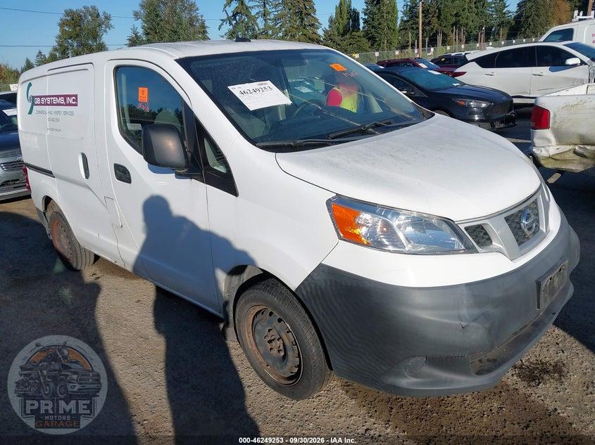 2015 NISSAN NV200 SV
