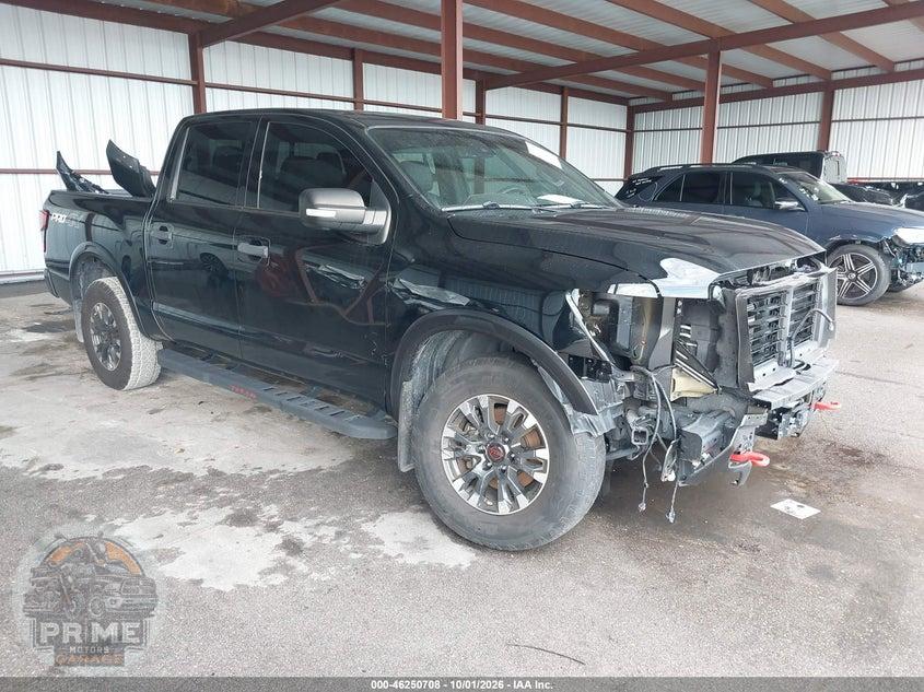2024 NISSAN TITAN PRO-4X 4X4