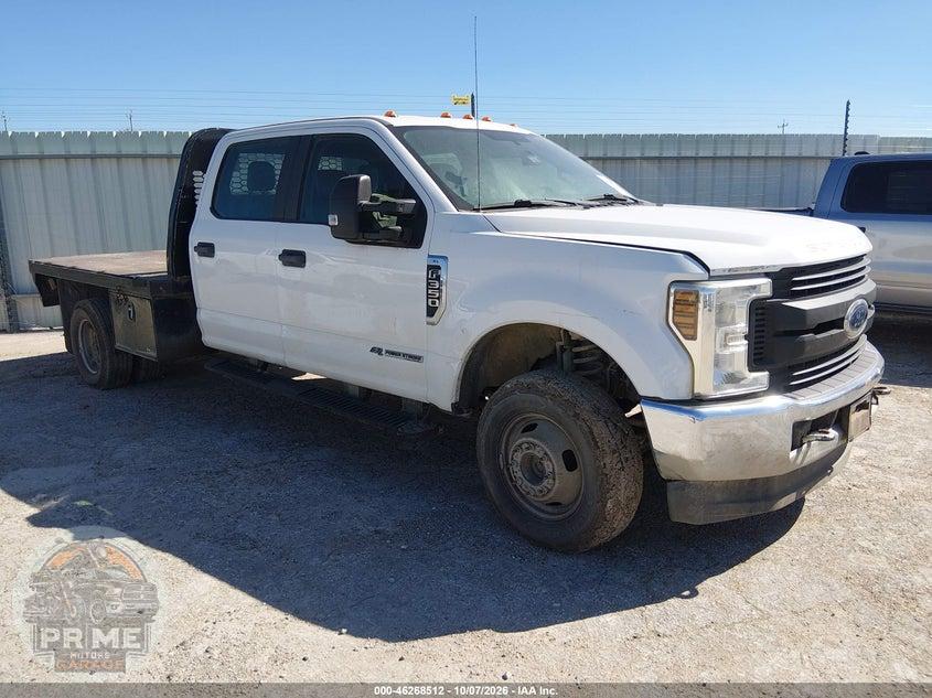 2018 FORD F-350 CHASSIS XL