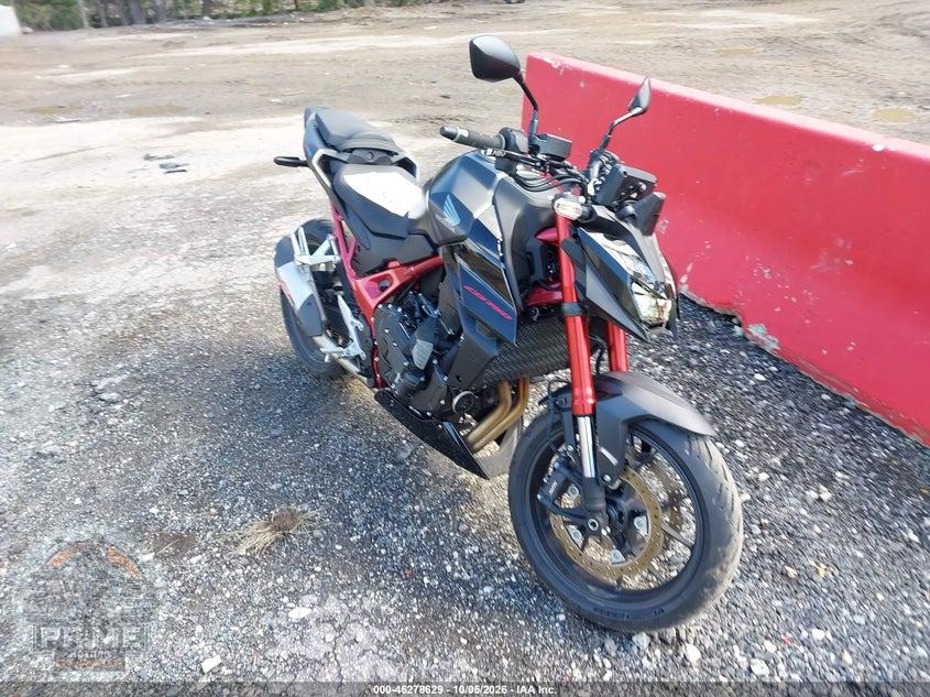 2026 HONDA CB750