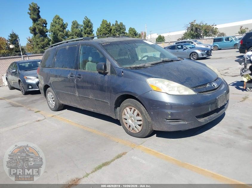 2006 TOYOTA SIENNA LE