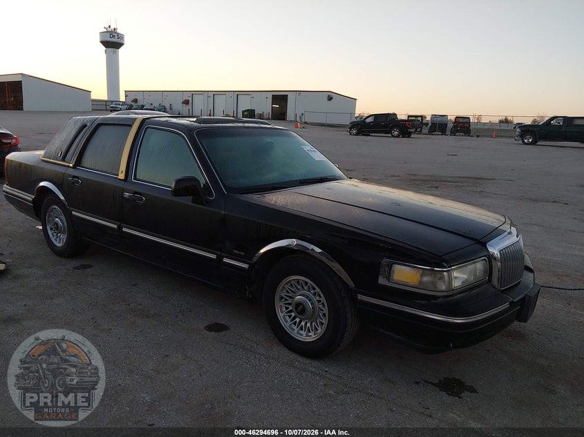 1996 LINCOLN TOWN CAR EXECUTIVE