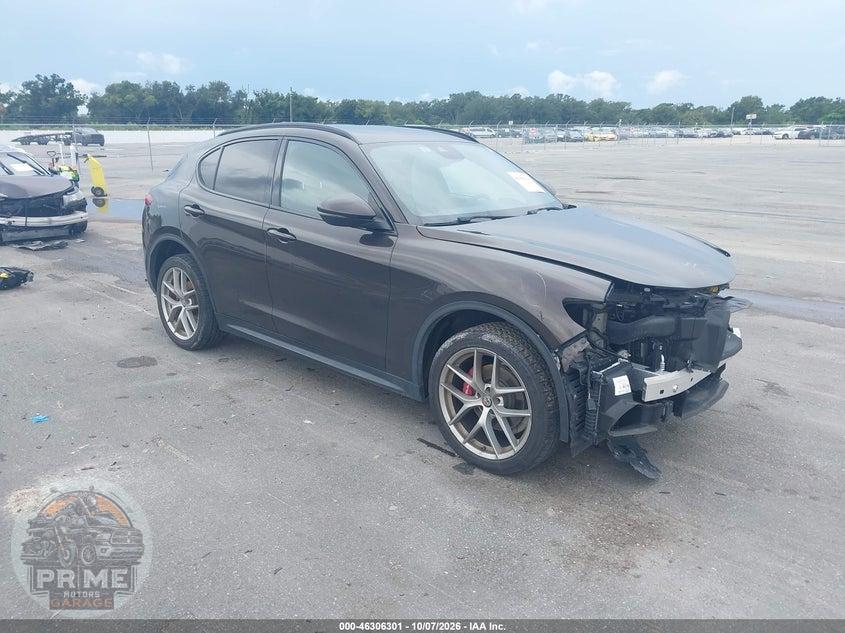 2018 ALFA ROMEO STELVIO TI SPORT AWD