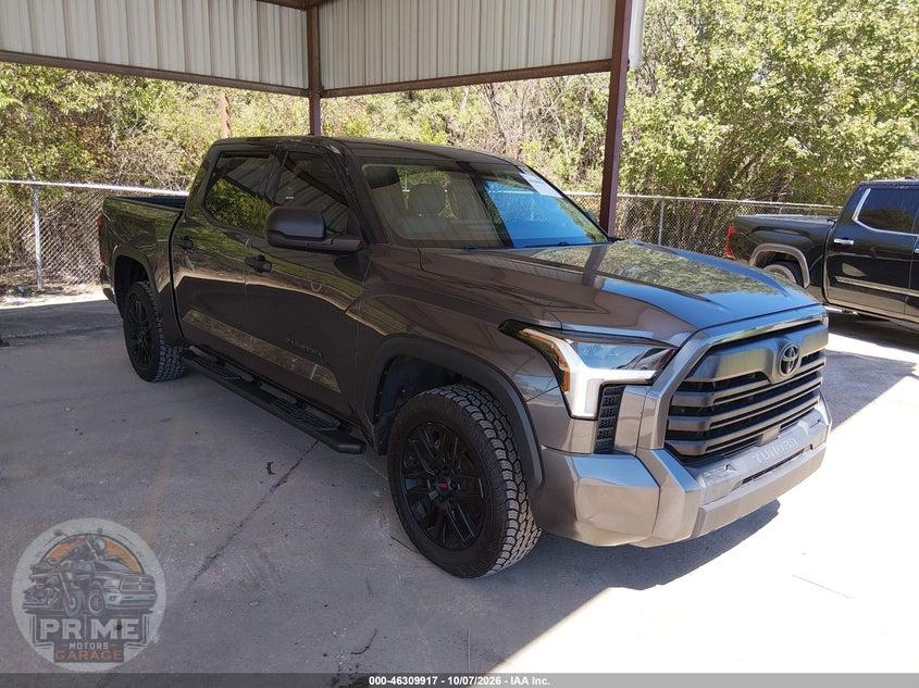 2023 TOYOTA TUNDRA SR5