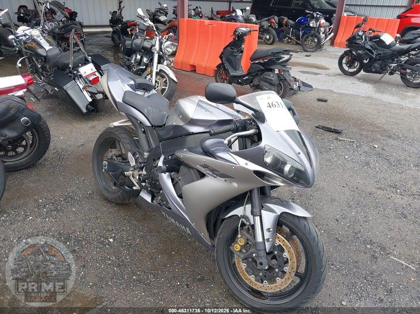 2004 YAMAHA YZFR1