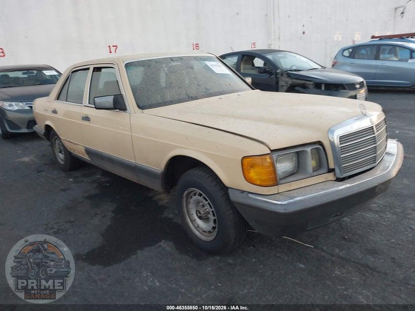1982 MERCEDES-BENZ 300 SD