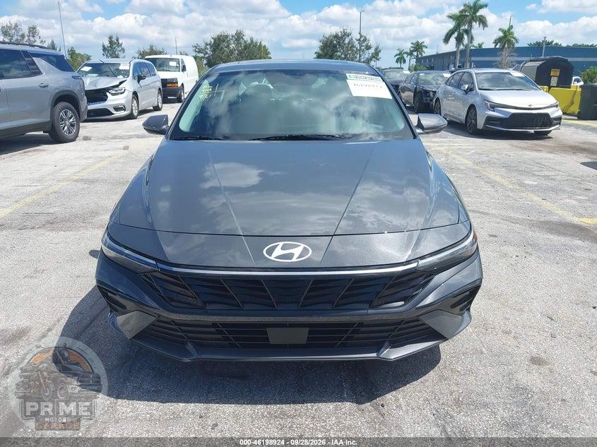 2025 HYUNDAI ELANTRA LIMITED — фото 12