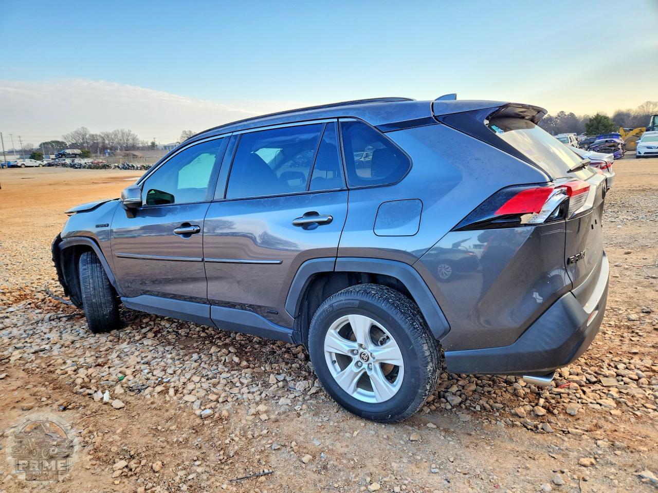 2020 TOYOTA RAV4 — фото 2
