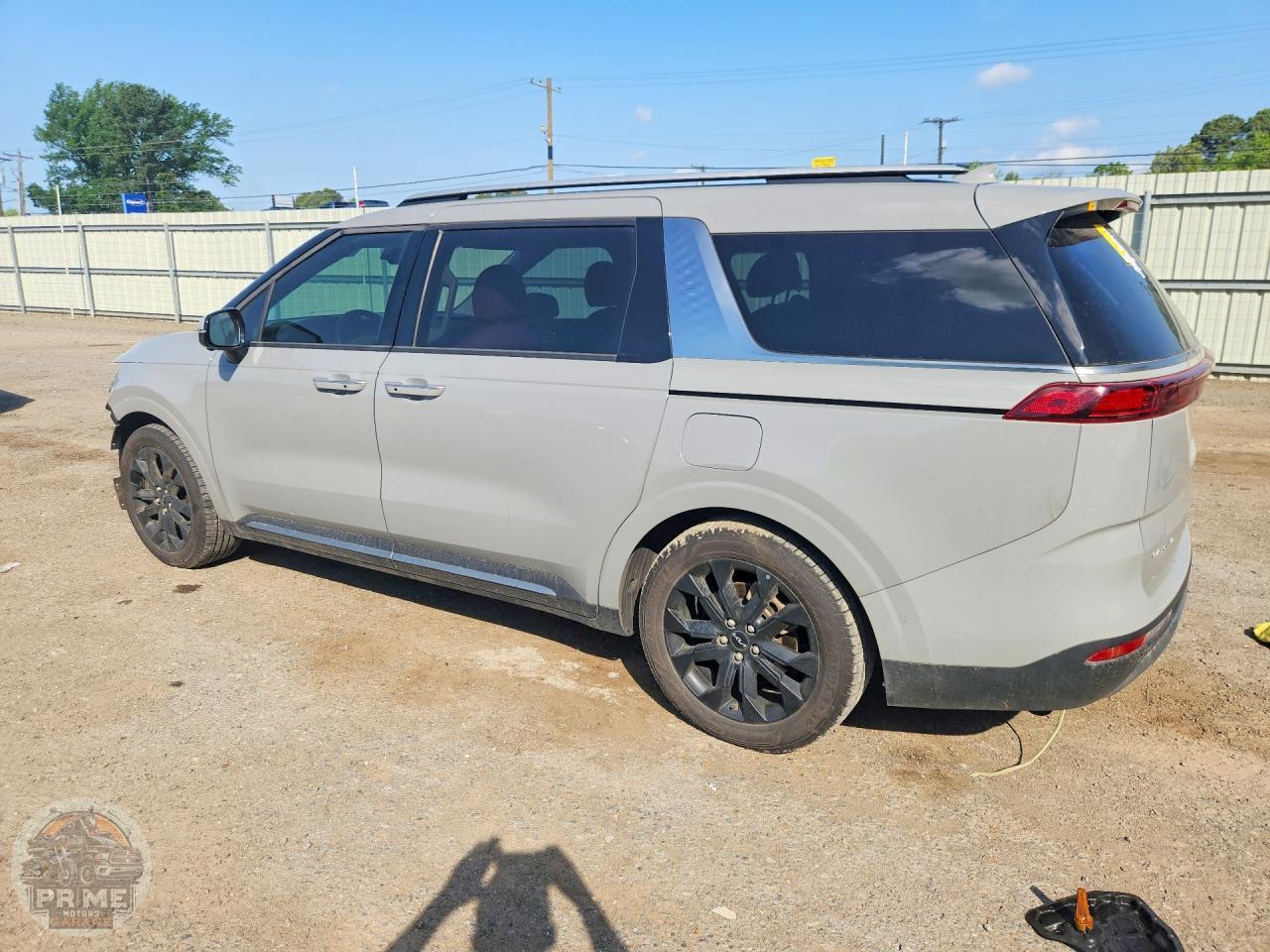 2024 KIA CARNIVAL — фото 2