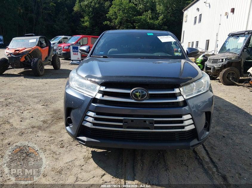 2018 TOYOTA HIGHLANDER LE — фото 13