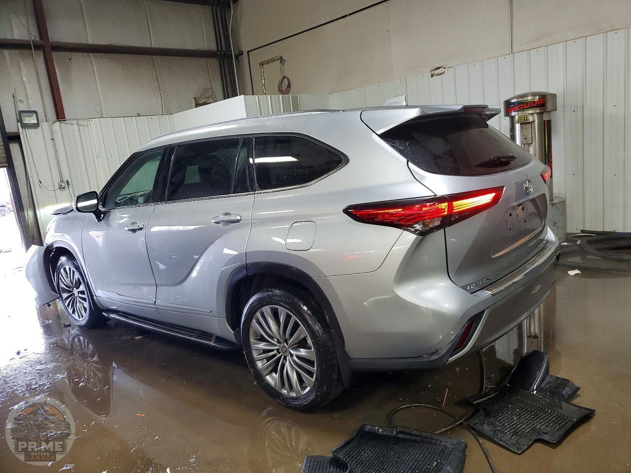 2020 TOYOTA HIGHLANDER — фото 2