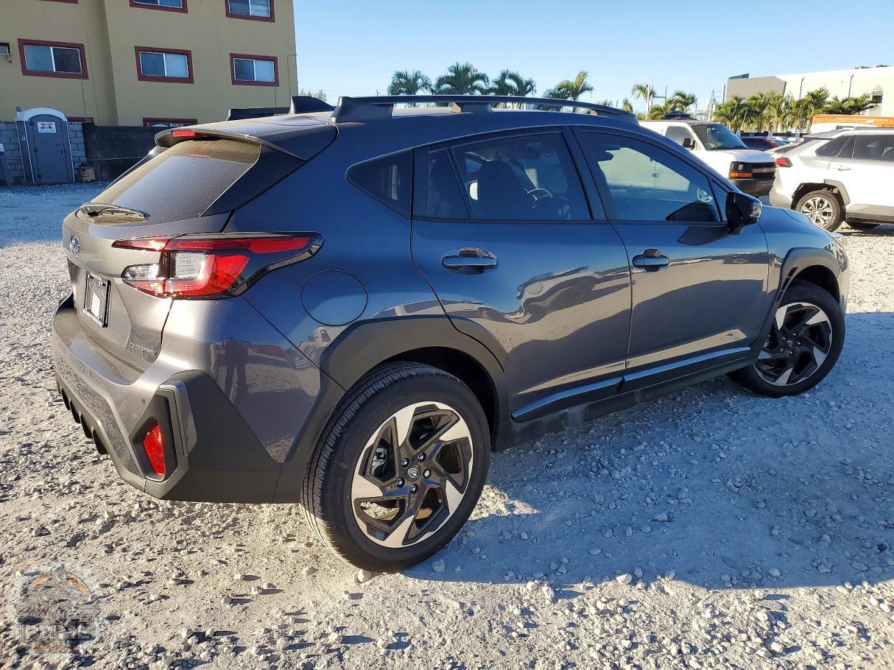 2025 SUBARU CROSSTREK — фото 3