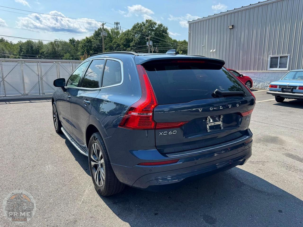 2023 VOLVO XC60 — фото 2