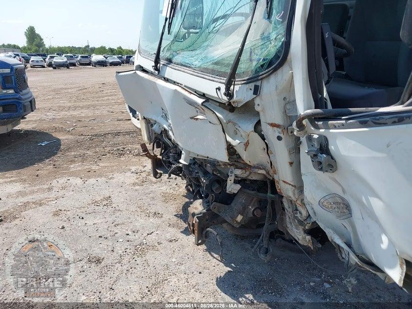 2015 ISUZU NPR DSL REG AT — фото 11