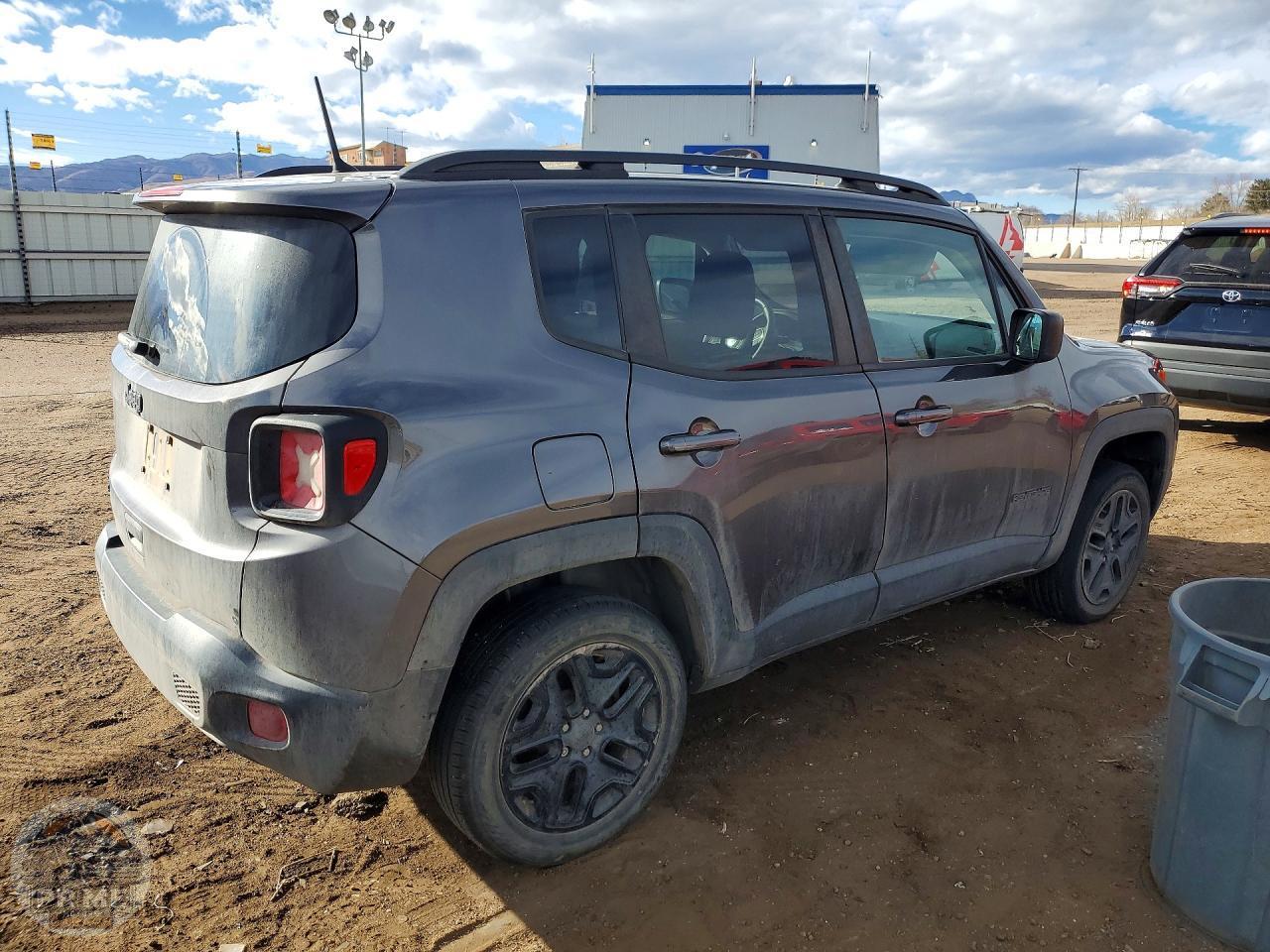 2020 JEEP RENEGADE — фото 4